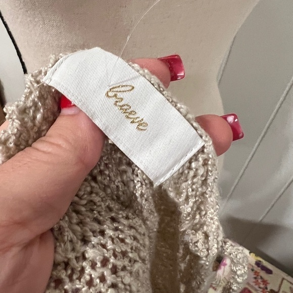 Braeve Anthologies crochet knit v neck with strap sweater tunic top - Picture 10 of 10